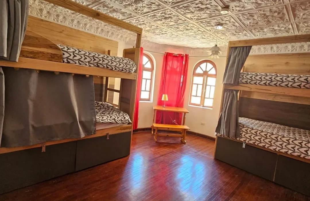 Hostel Revolution Quito-1